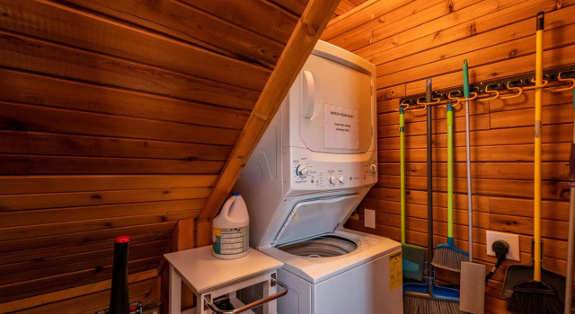 Salty Dawg by Oak Island Accommodations