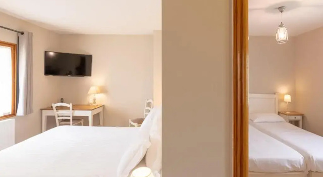 Семейный номер Standard Domaine de Monrecour - Hôtel & Restaurant - Proche de Sarlat