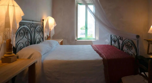 BORGO PETELIA, Casa Centro, Antica abitazione calabrese con giardino, ristrutturata, Varaa Hotelli Strongoli Calabria