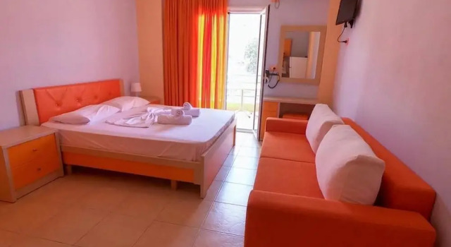 Karos Hotel Llaman, Book Hotel Hoteller i Himarë med pool, Swimmingpool