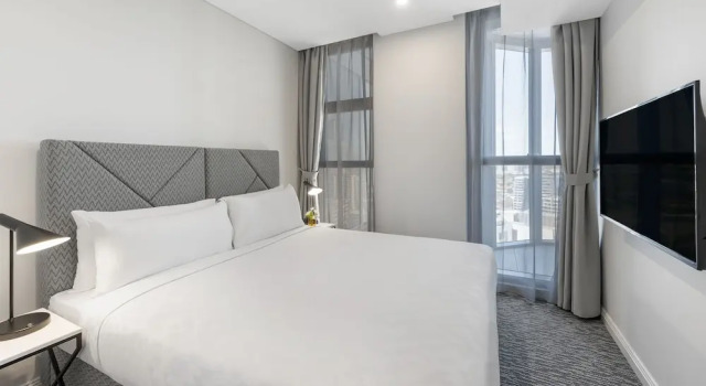 Полулюкс c 1 комнатой с балконом Meriton Suites George Street, Parramatta