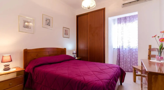 Charming 3BR Villa With Pool in Armação de Pêra, Rezervovat Vila Chaty v Algarve, Chalupa