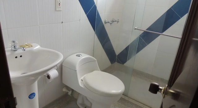 Четырёхместный номер Standard Hotel Real