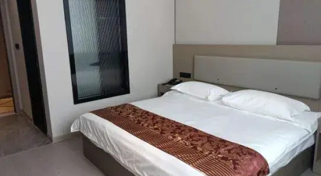 Люкс Business Shanghai Wanjia Business Hotel