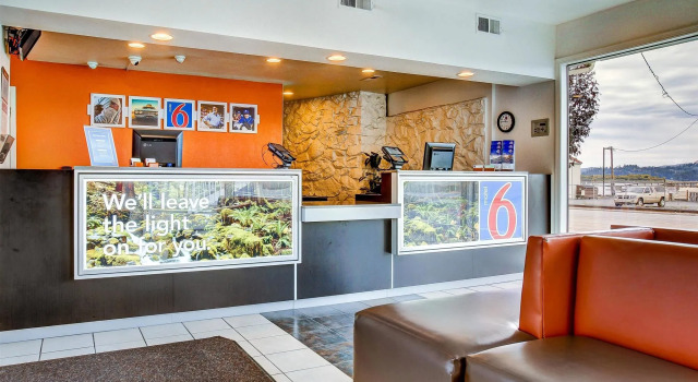 Motel 6 Coos Bay, Book Motel Billige hoteller i Oregon Coast