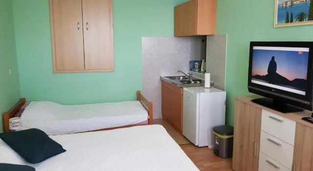 Студия Apartment Karmen