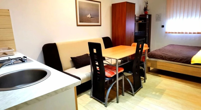 Inviting 1-Bed Apartment in Ičići