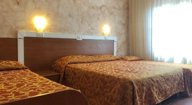 Четырёхместный номер Standard Hotel Eden