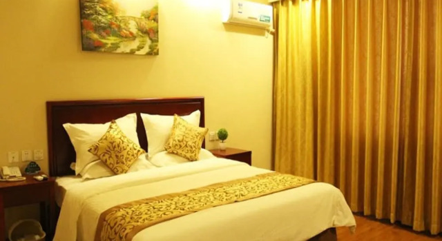 Двухместный номер Standard GreenTree Inn ZhangJiaKou XiaHuaYuan District XinChen Road Express Hotel
