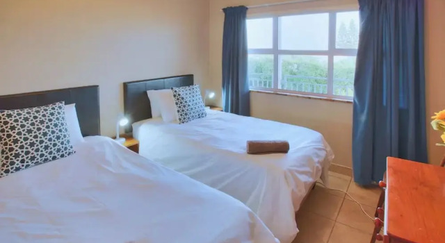 Tasties' Langebaan 8 Sleeper
