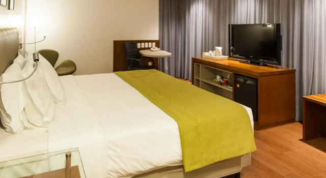 Двухместный номер Deluxe Slaviero Hotel Porto Alegre Moinhos