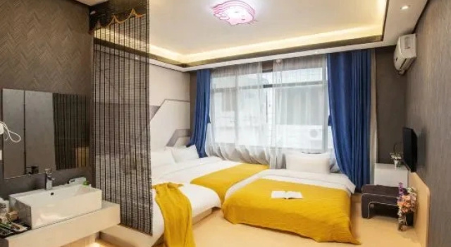 Кровать в общем номере Yangshuo Fangxing Weiai Huayun Homestay