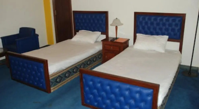 Iris Hotel, Boek Hotel Sahiwal Punjab Region