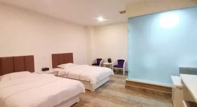 Yibin Yian Business Hotel, Prenota Hotel Hotel a Sichuan con parcheggio, Parcheggio