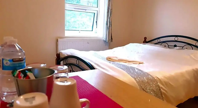 StayEasy B&B in Trendy Heart of London