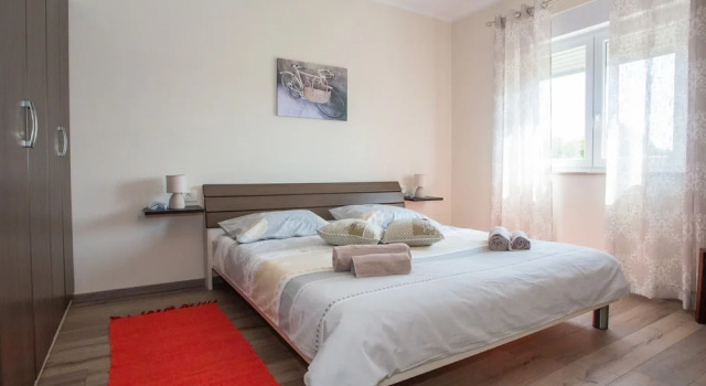 Villa With Large Garden and Pool, Ideal for 8 People, Only 10 Minutes Pula, Reserva ahora Villa Loborika Pula