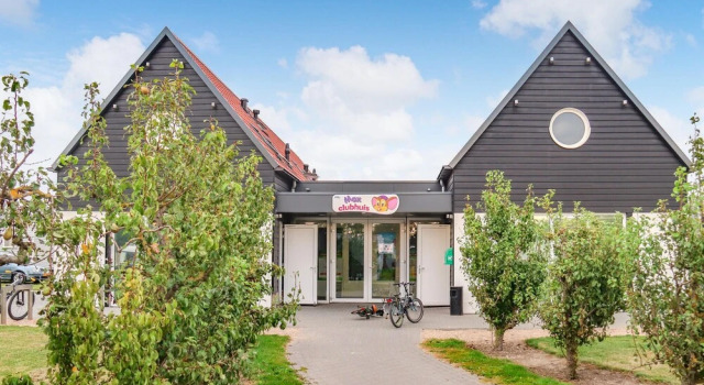 Stunning Home in In de Bongerd With 3 Bedrooms, Wifi and Indoor Swimming Pool, Prenota Hotel Oostkapelle Zelanda