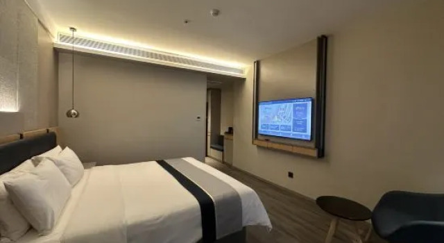 Люкс Homeinn Selected Hotel (Longkou Huang County Avenue Zhenhua Commercial Building)