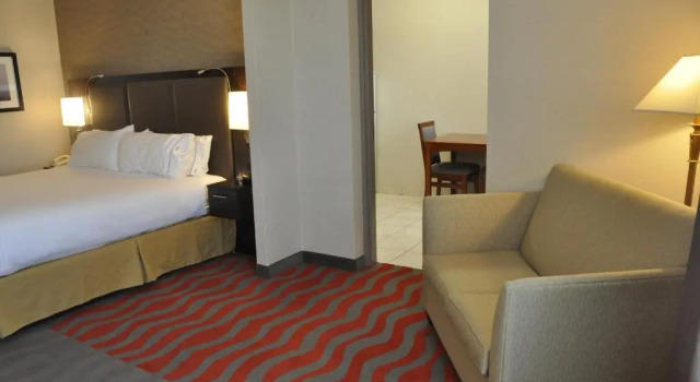 Двухместный номер Deluxe Holiday Inn Express Hotel & Suites Barrie by IHG
