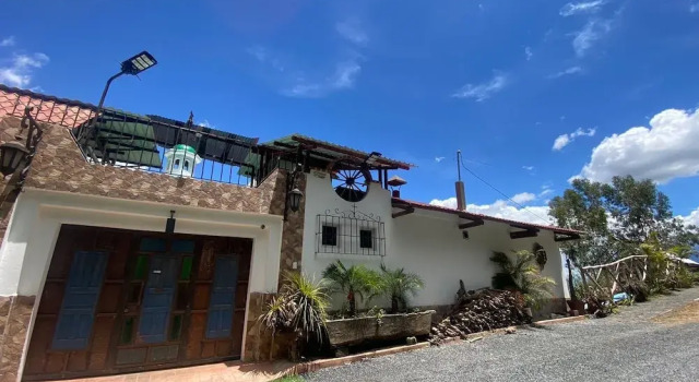 Hotel Casa Mural, Book Hotel Hotels in Zacatepeques with Parking, Parking