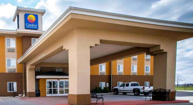 Кровать в общем номере Comfort Inn & Suites Greenville I-70