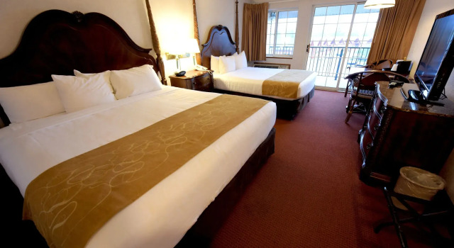 Crown Choice Inn & Suites Lakeview & Waterpark