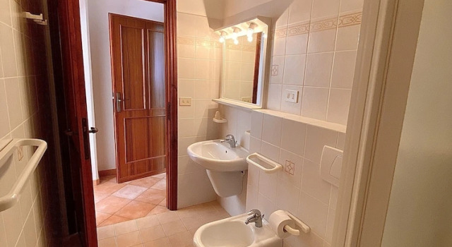 Bett im Wohnheim (Männerwohnheim) 1 Schlafzimmer Mansarda