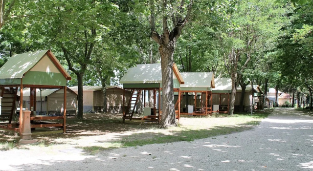 Тент с балконом Parco Del Lago Glamping And Camping