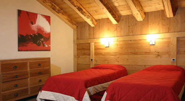 Luxury apartment with balcony in beautiful Les Deux Alpes