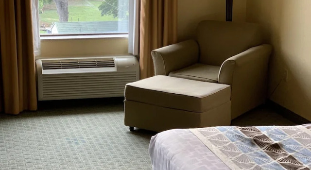 Двухместный люкс Ambassador Inn & Suites Tuscaloosa University I-20