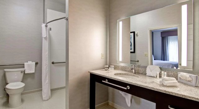 Номер Standard Homewood Suites by Hilton Newark-Cranford