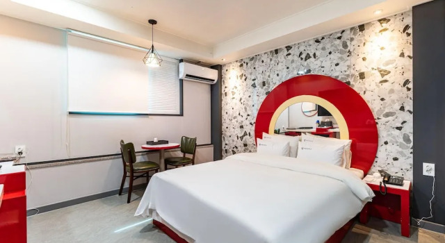 Anseong Lake Hotel