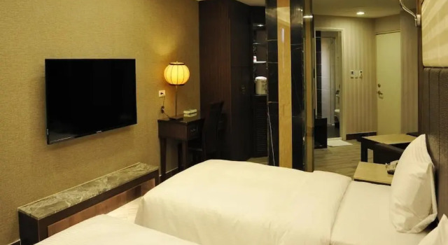 Maple Hotel Second Branch, Забронировать Отель Недорогие отели Тайнань, рядом с Улица Шэньнун, недорого