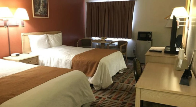 Anderson Chesterfield Travel Inn, Забронировать Мини-отель Дэйлвилль Индиана