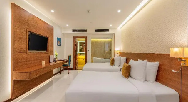 Двухместный номер Deluxe с балконом Mandila Beach Hotel Danang