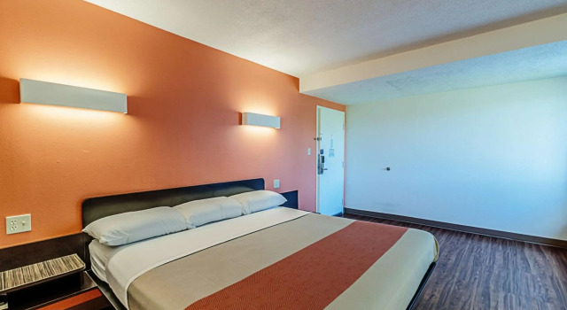 Motel 6 Martinsburg, Wv, Prenota Motel Falling Waters Virginia Occidentale