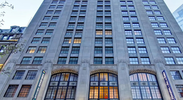 Hampton Inn & Suites Cincinnati-Downtown