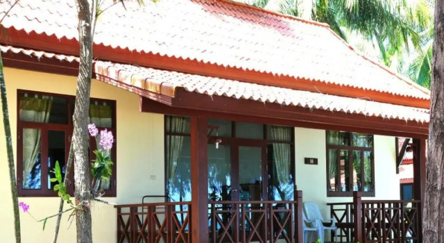 Бунгало Deluxe Bayview Beach Resort