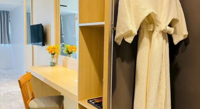 Двухместный номер Deluxe с балконом и с видом на бассейн iCheck inn Thapra
