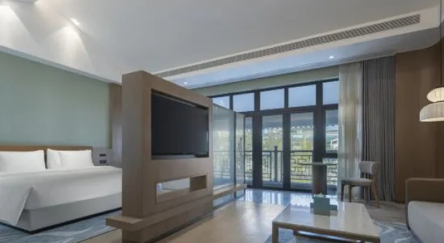 Люкс с видом на реку Grand House  Jia Xing