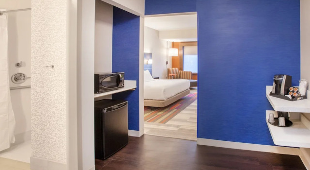 Люкс c 1 комнатой Holiday Inn Express & Suites Indianapolis NE - Noblesville by IHG