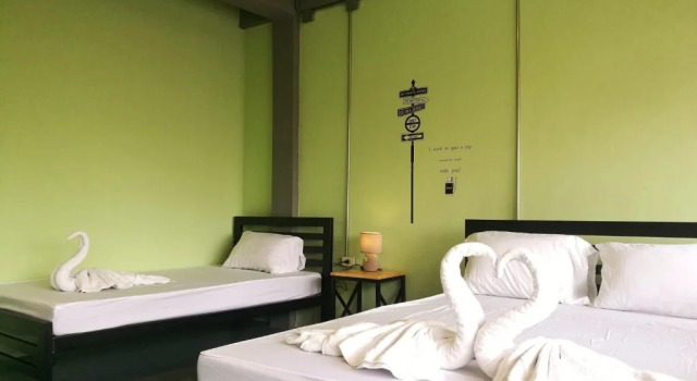Samsen 8 Hostel