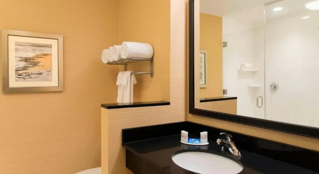 Четырёхместный номер Standard Fairfield Inn & Suites Tampa Westshore / Airport