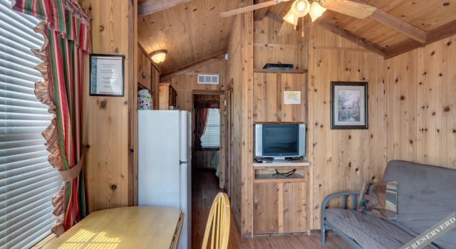 Lake Conroe RV & Camping Resort, Book Campingplads Hoteller i Conroe med parkering, Parkering