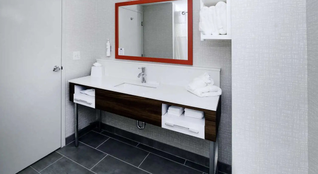 Четырёхместный номер Standard с балконом Hampton Inn Port Charlotte