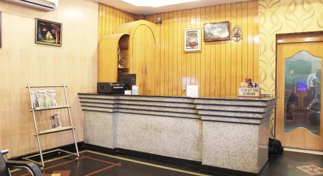 Hotel Vinayak Grand, Rezervovat Hotel Hotely v Uttarakhand s parkováním, Parkování