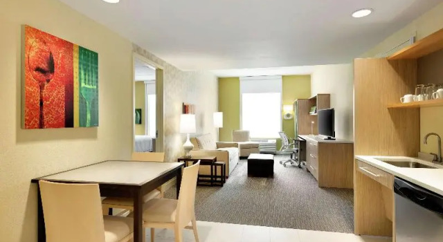 Номер Standard Home2 Suites by Hilton Saratoga Malta