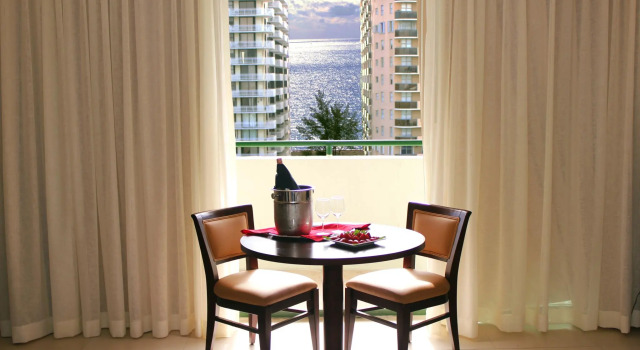 Casablanca West Tower, Забронировать Отель Отели Miami Metropolitan Area 3 звезды, 3*