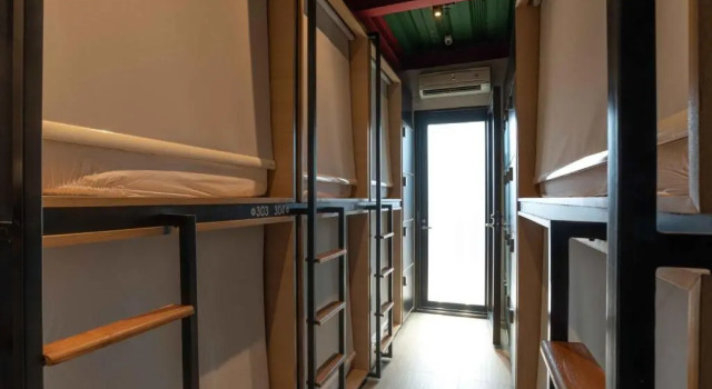 Кровать в общем номере (женский номер) M Boutique Hostel Legian