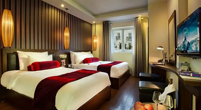 Семейный люкс с видом на город Golden Art Hotel